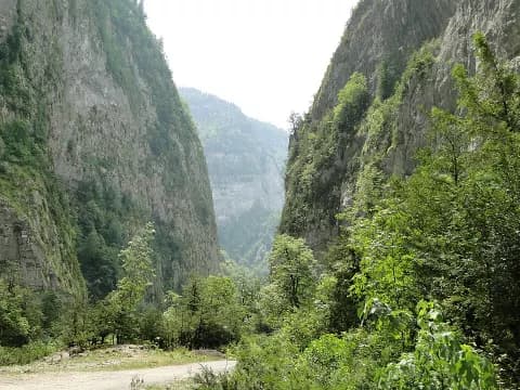 iupsarskii-kanyon