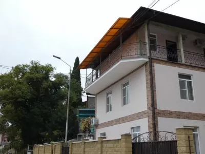 Lada Guest House