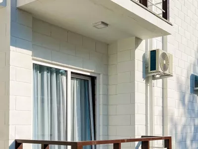 HOTEL AQUARIUS 3*