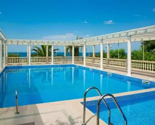 Alex Resort & Spa Hotel