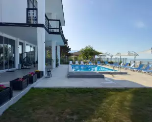 GREEN LAND HOTEL