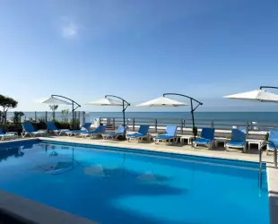GREEN LAND HOTEL