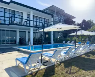 GREEN LAND HOTEL