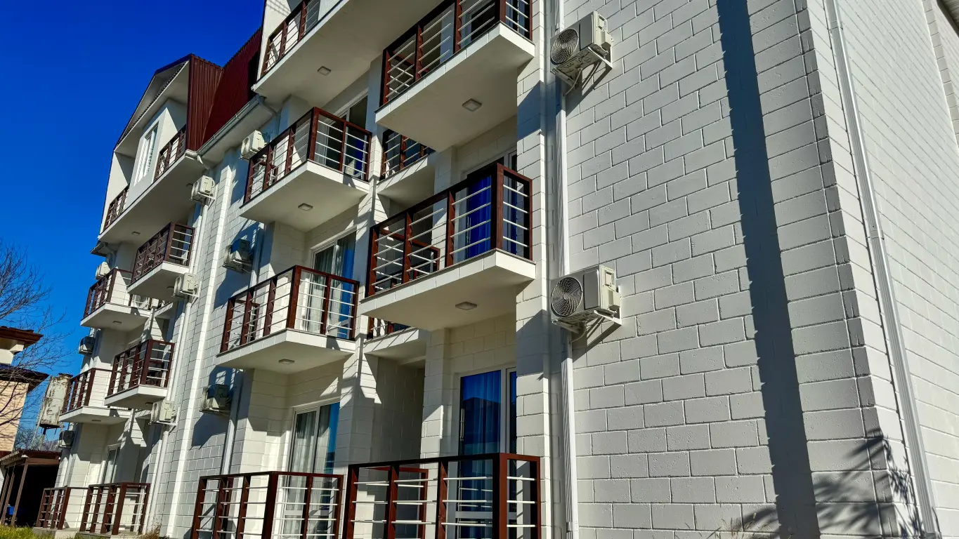 AQUARIUS HOTEL
