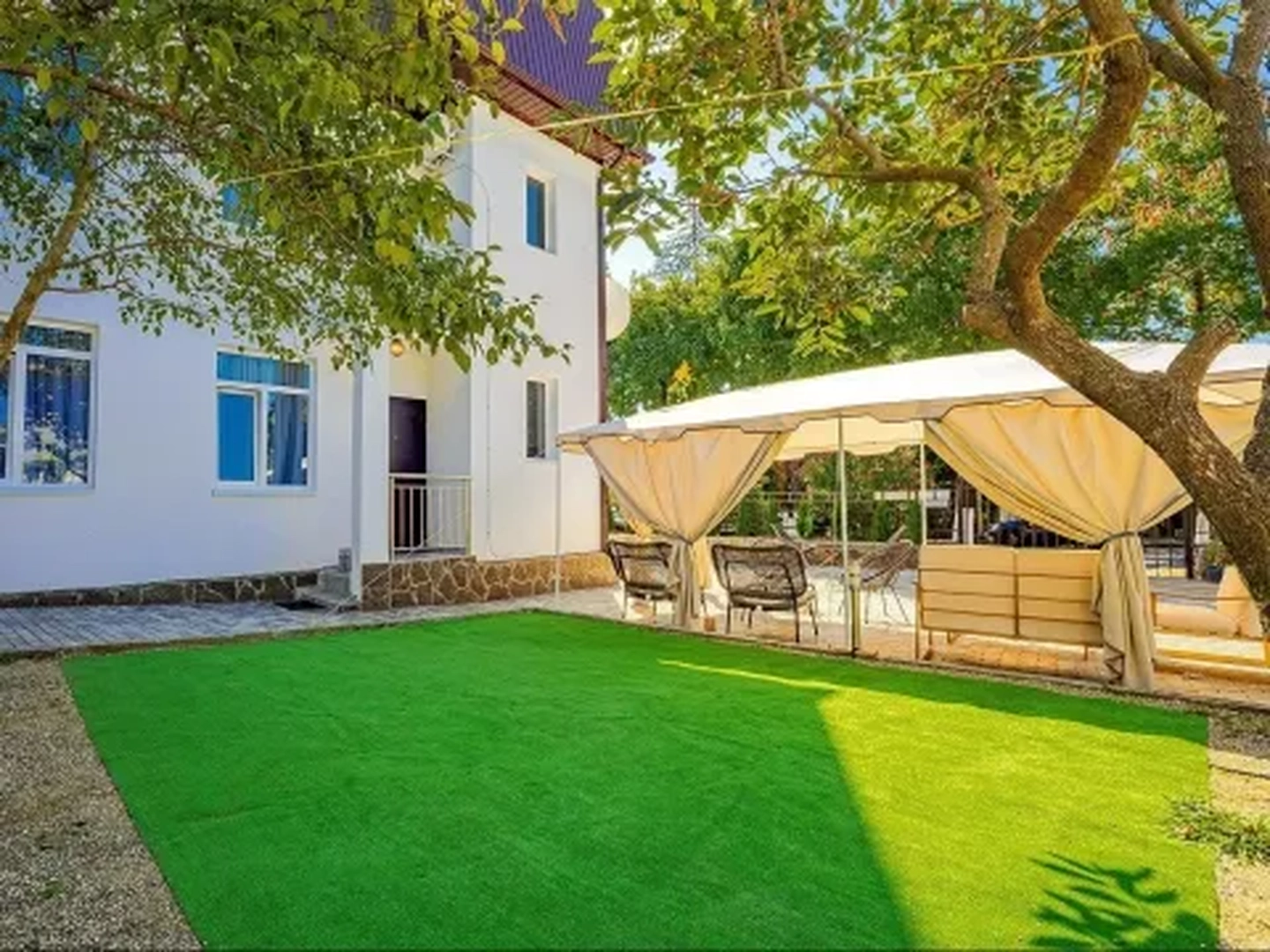 Отель Гости Кавказа Гагра