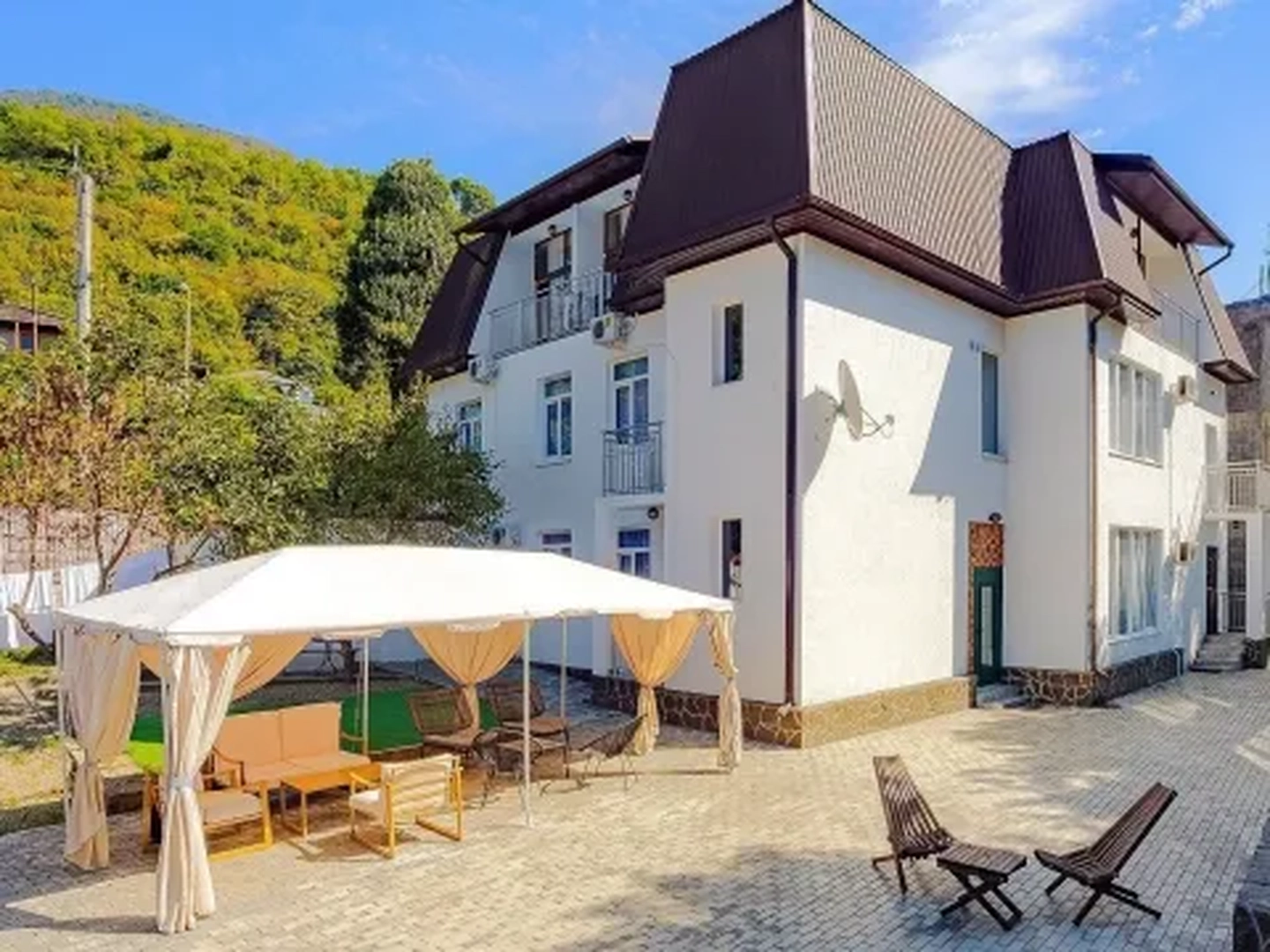 Отель Гости Кавказа Гагра