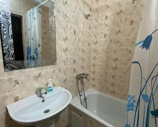 Трехместный однокомнатный номер с балконом
