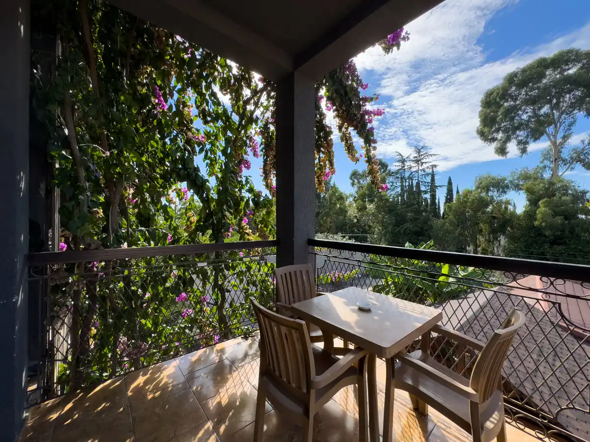 Трёхместный однокомнатный Супериор  c балконом 