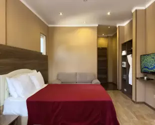 Трёхместный однокомнатный Супериор  c балконом 