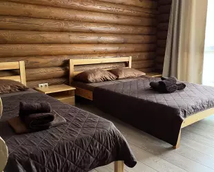 Трехместный номер с балконом