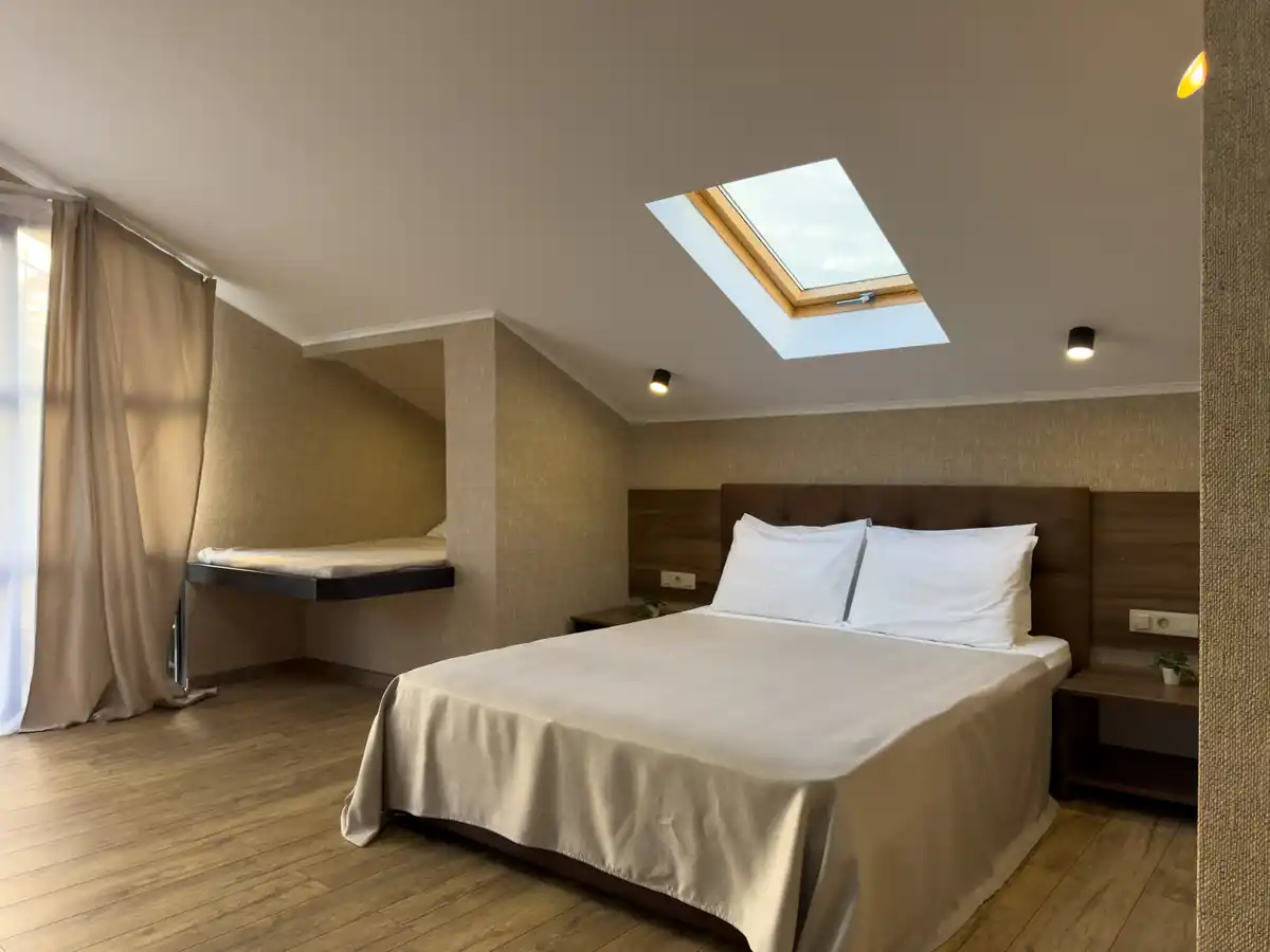 Трёхместный однокомнатный Супериор Плюс c балконом