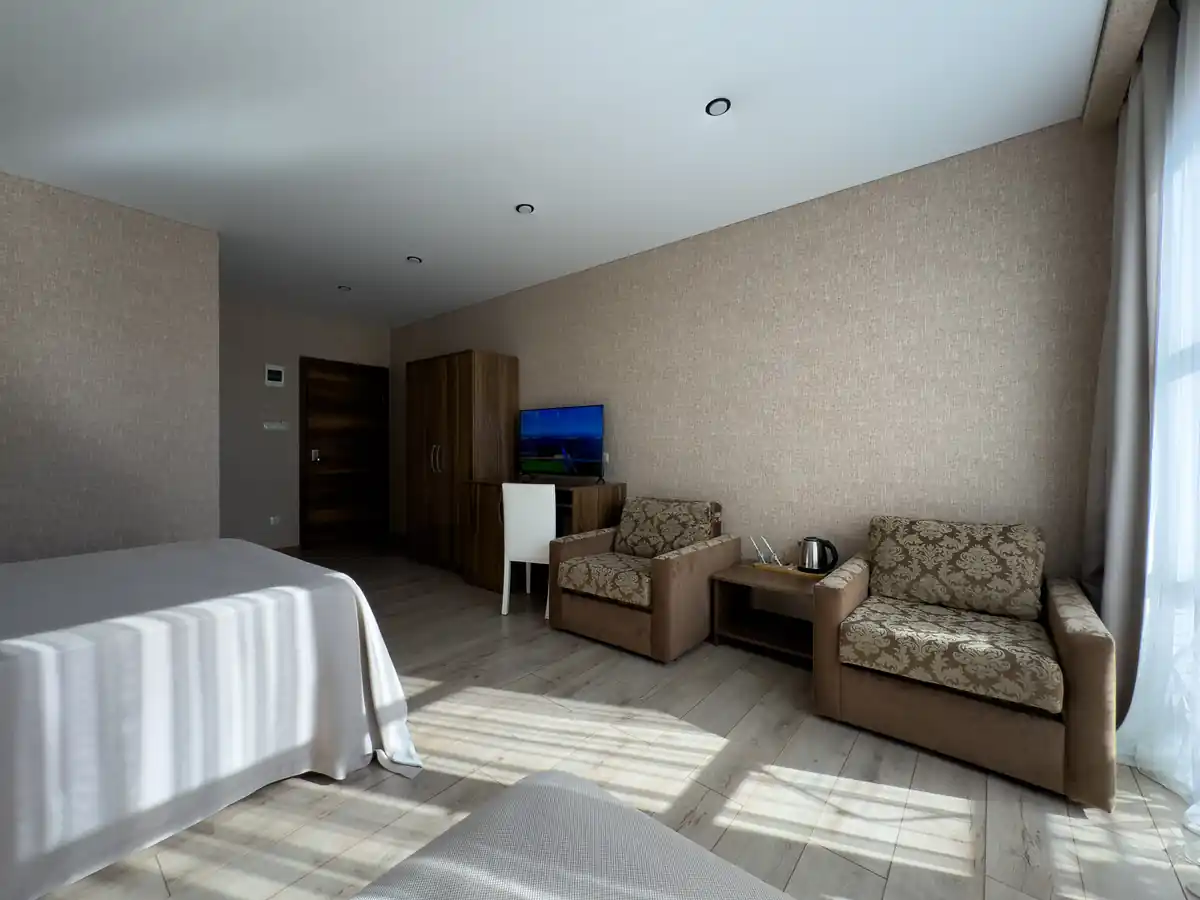 Трёхместный однокомнатный Супериор Плюс c балконом