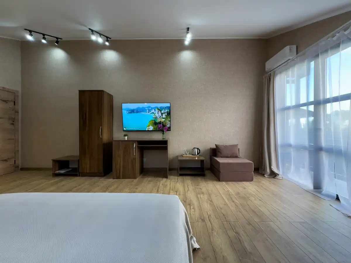 Трёхместный однокомнатный Супериор Плюс c балконом