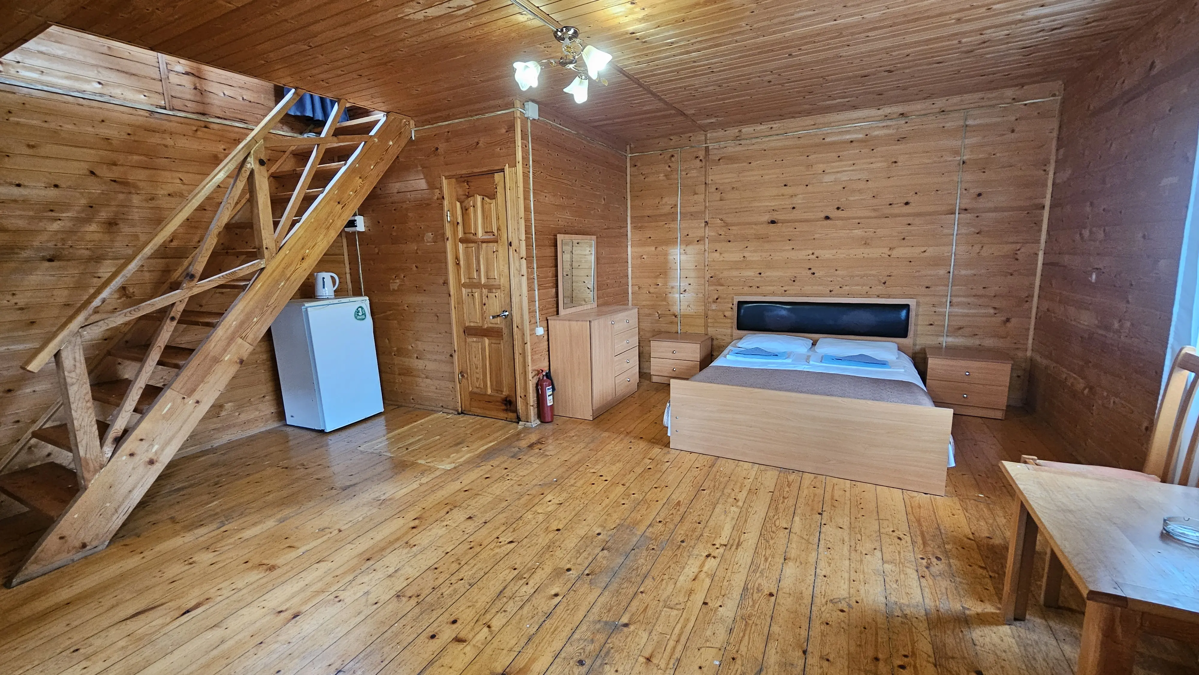 Двухъэтажный 4-х местный 