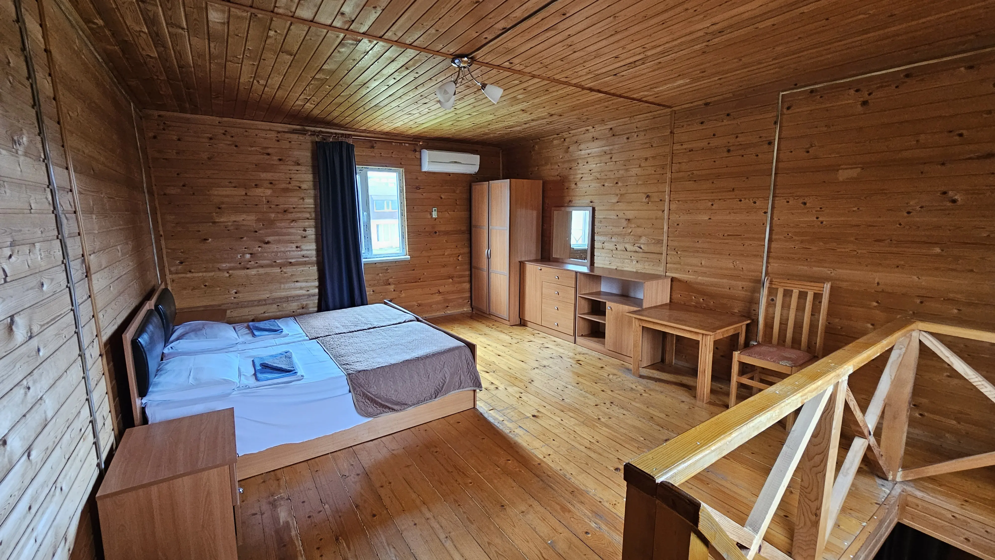 Двухъэтажный 4-х местный 