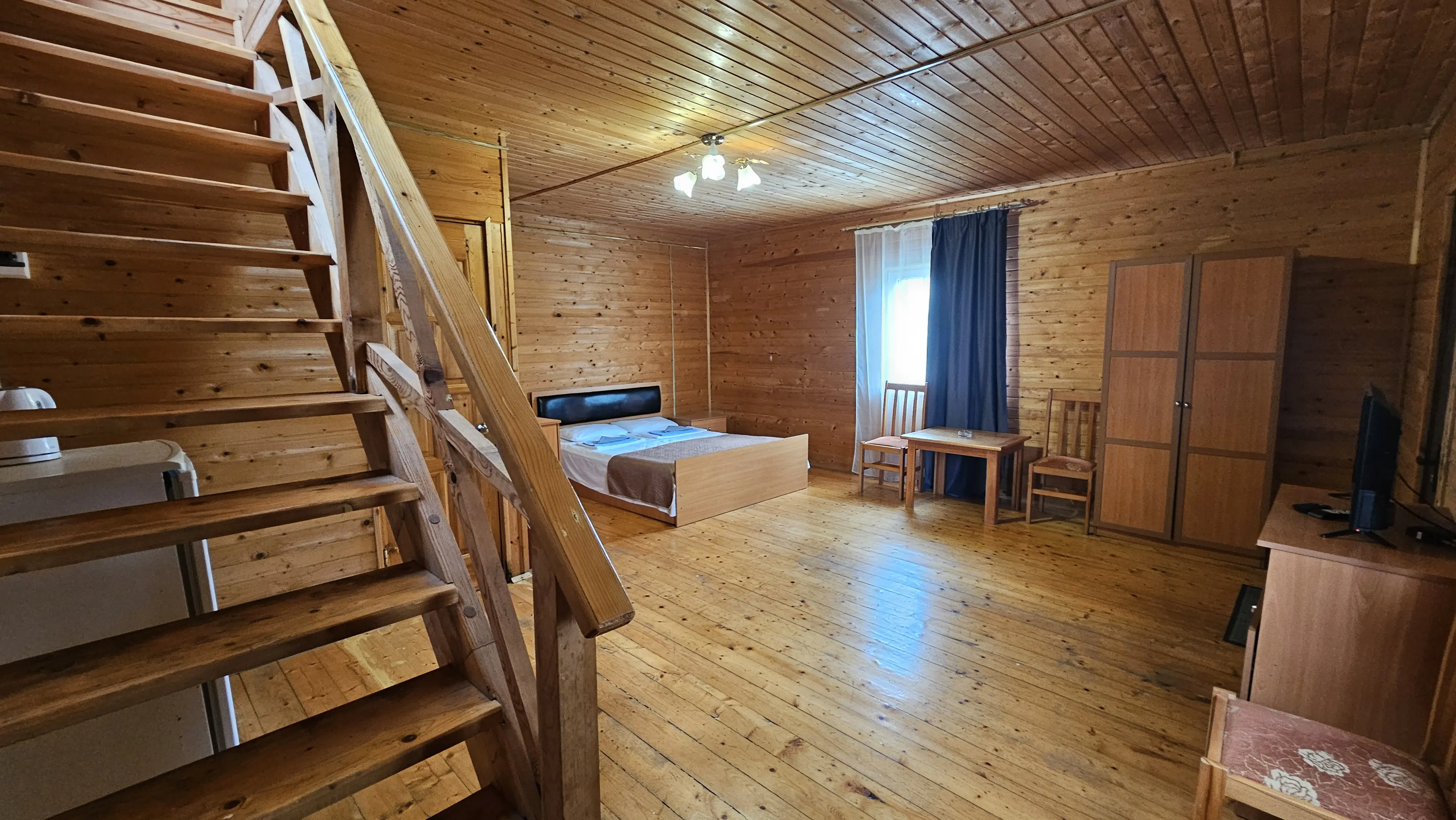 Двухъэтажный 4-х местный 