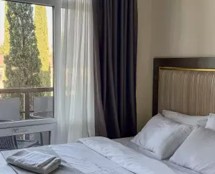 2 +1 местный С балконом • Вид на горы • Корпус A