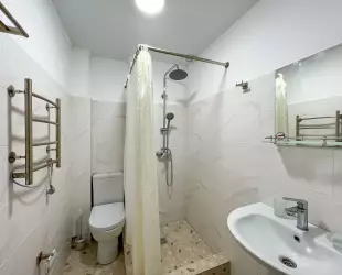 2 +1 местный С балконом • Вид на горы • Корпус C