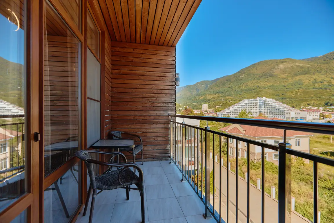 Семейный номер с балконом