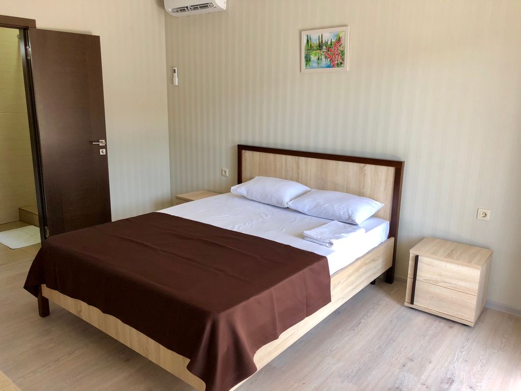 Большой двухместный номер с 1 кроватью