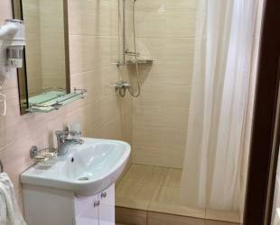 Большой двухместный номер с 1 кроватью