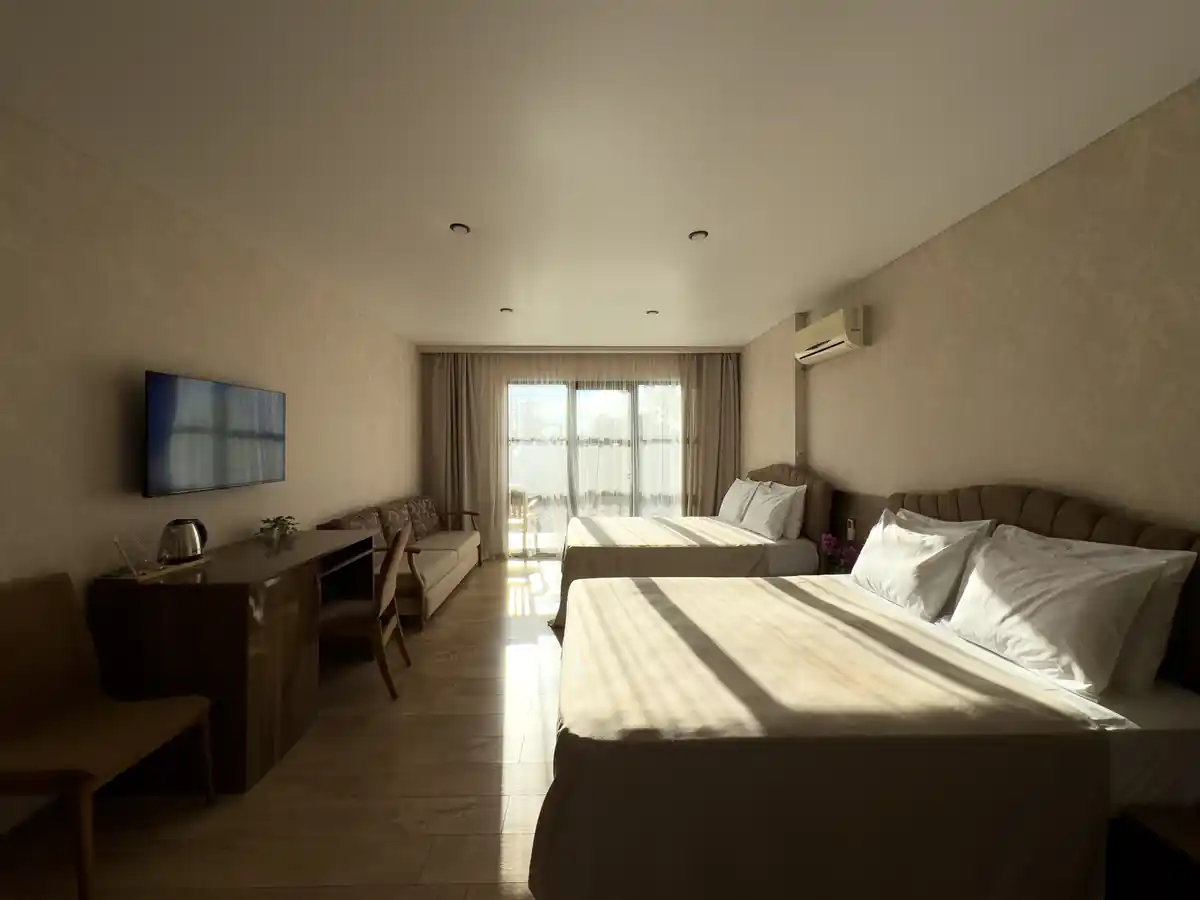 Четырехместный однокомнатный Сьют с балконом