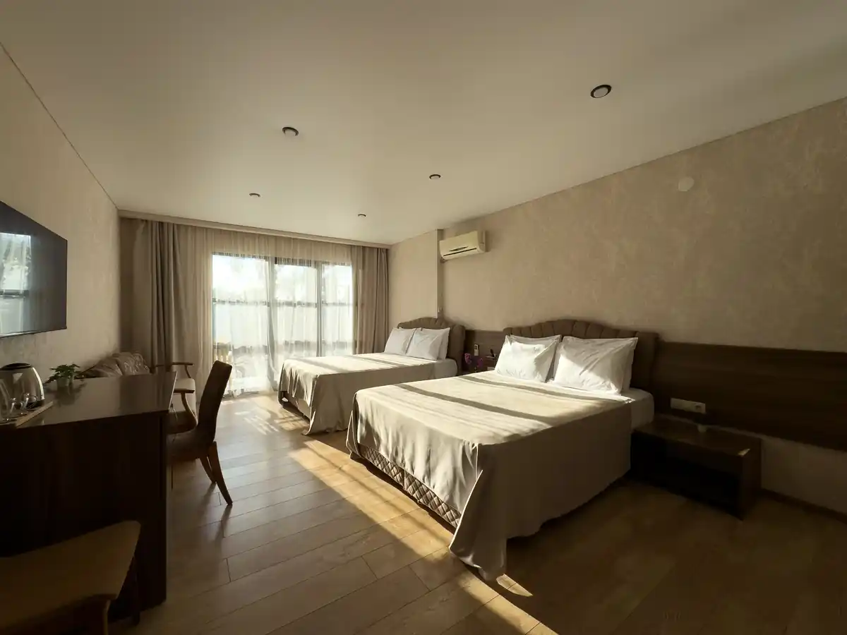 Четырехместный однокомнатный Сьют с балконом