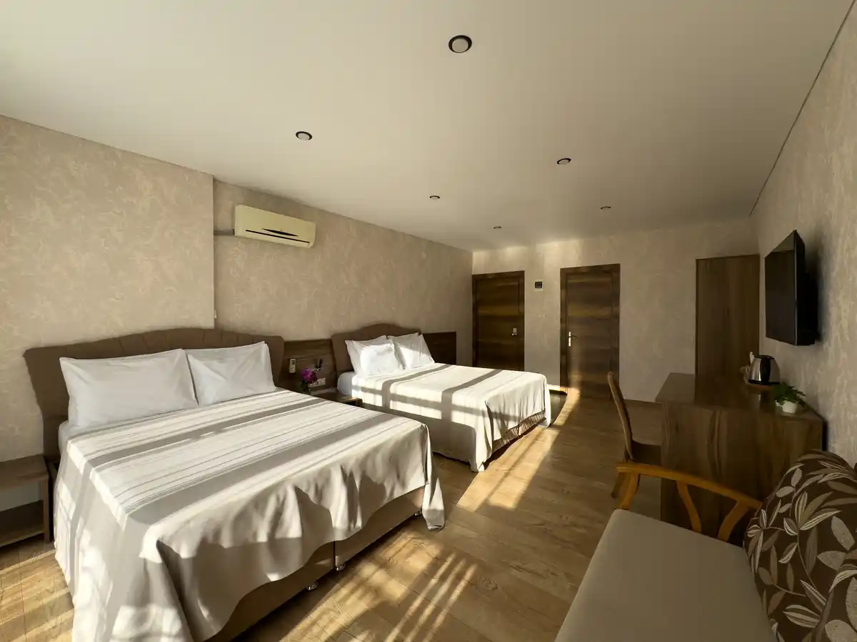 Четырехместный однокомнатный Сьют с балконом